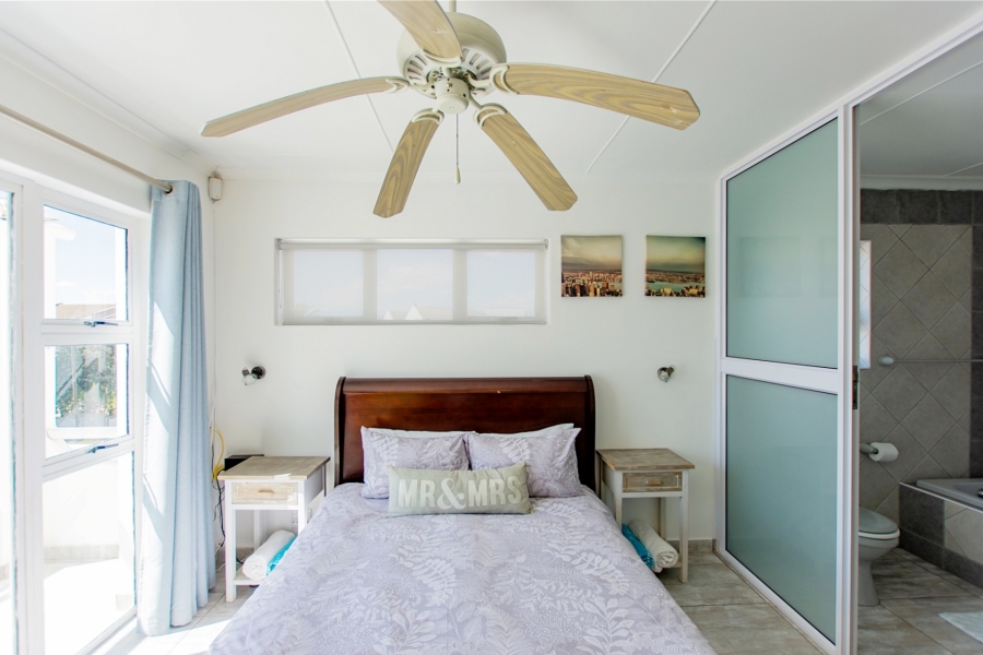 4 Bedroom Property for Sale in Britannia Bay Western Cape